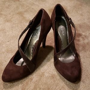 BCBGirls Brown Suede heels size 7.5 - New in Box